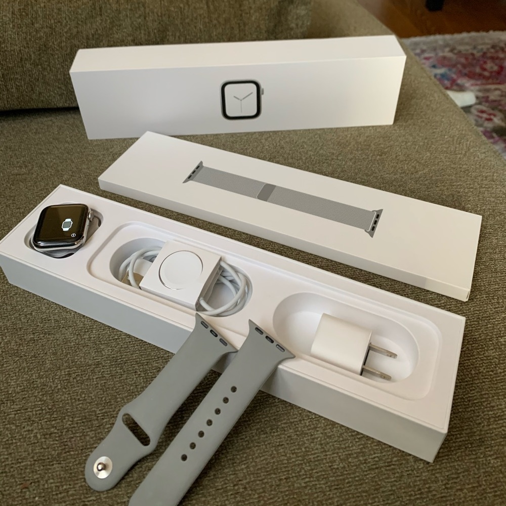Apple Watch Series 4 40MM Stainless Steel Case